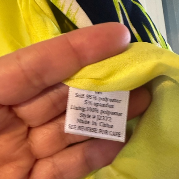 Ovi Green and Black Blazer with Bold Pattern - Picture 3 of 8